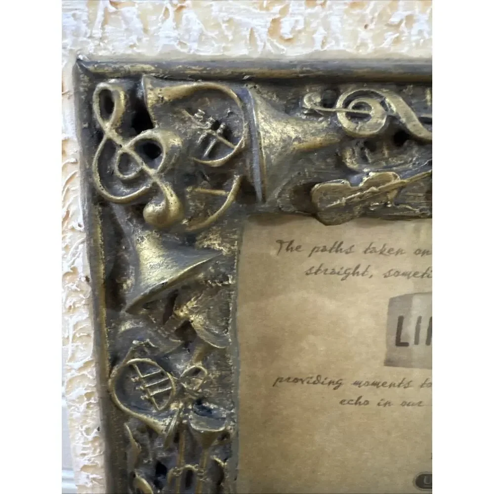 Life Echoes Musical Instrument Picture Frame Vintage Bronze Resin 4x6 Wall Decor